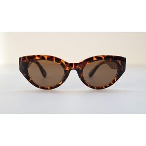 RAND 8 rue Bellini 75116 Paris Oval Sunglasses